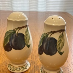 ノリタケの食器類の画像