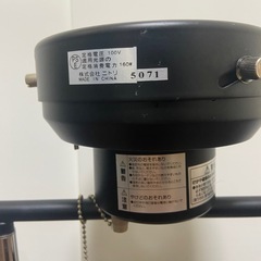 シーリングライト4灯　照明器具　電球付き　ニトリ　の画像
