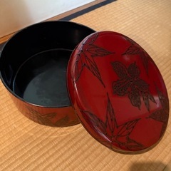 漆の茶櫃の画像