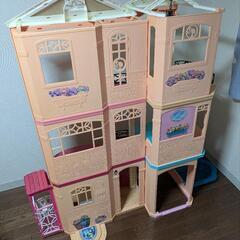3階建てエレベータ付　バービーのおうちの画像