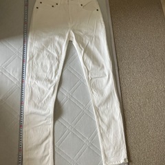 300円　Moussy スキニーXS の画像