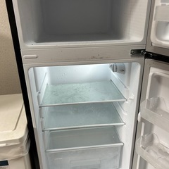 2023年製 MAXZEN製2ドア冷凍冷蔵庫（品番：JR112ML01GM）の画像