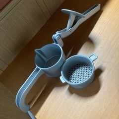 果実絞り機の画像