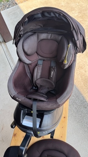 【早い者勝ち】Combi  チャイルドシート　ISOFIX 　ハウスクリーリング済 