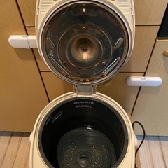 電気ポットの画像