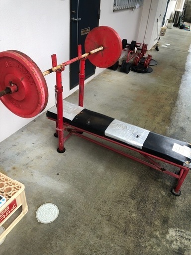 ダンベル、ベンチプレス、トレーニング