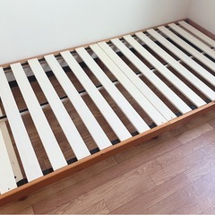 ✨美品✨3点セット　ベッド　机　棚の画像