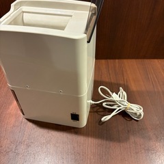 電動式アイスクラッシャーの画像