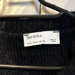セーターBershkaの画像