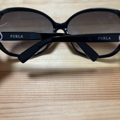 FURLA サングラス
の画像