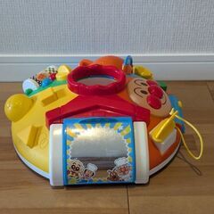 アンパンマン知育玩具「まんまる！いたずらあそびDX」の画像