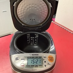 ZOJIRUSHI 象印　炊飯器　炊飯ジャー　3合炊き　NS-LHC05の画像