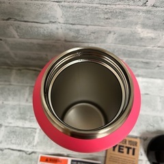 YETI 46oz（1360ml）タンブラーの画像