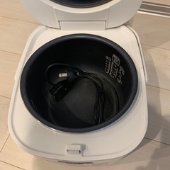 炊飯器の画像
