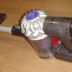 Dyson ハンディークリーナー／コードレスクリーナー★DC62の画像