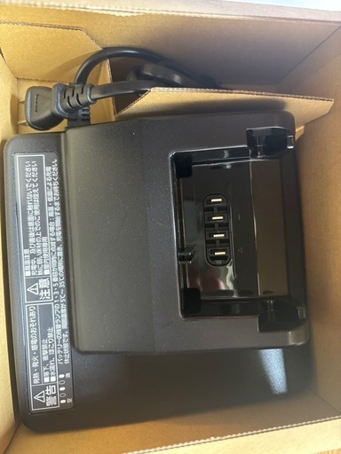 Panasonic NKJ075Z バッテリー充電器　新品　未使用品