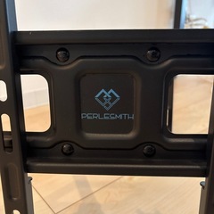 PERLESMITH (ペルレスミス) テレビウォールマウント 26~55インチテレビ用 最大70ポンドまでのテレビ用 フルモーションテレビマウントブラケット スイベル/チルト/レベル調整/コーナーマウント/関節アーム付き Max VESA 400x400mm PSMFK7
の画像