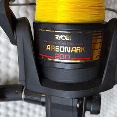 RYOBI釣りグッズ スピニングリール カーボンアーク200の画像