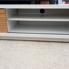 ★リユースのサカイ高崎店★TJ12669  テレビ台 白 H30.5×D44×W150 クリーニング済みの画像