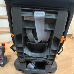 チャイルドシート　スバル純正品の画像