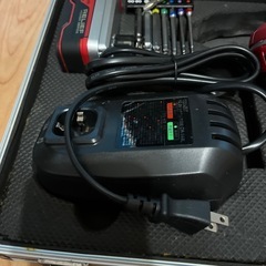 【取り引き決まりました】インパクトドライバージャンク品の画像