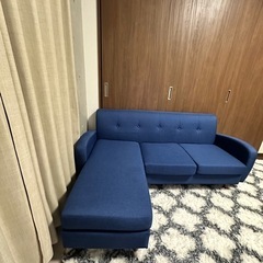 【売却済】三人掛けソファー　使用期間6ヶ月の画像