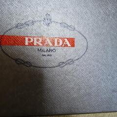 PRADAスニーカーの画像