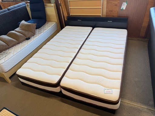 クイーンサイズベッド　幅165 長さ213 高さ36cm