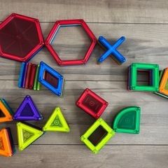マグフォーマーの画像