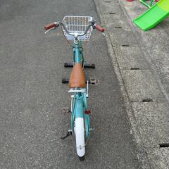 子供用自転車 18インチ ABBEY RODE カゴ・補助スタンド付き グリーン＆ホワイトカラー【こちらは店舗です。浜村鹿野温泉ICから3分 買取本舗 宮本リサイクル 営業時間9～19時 定休日水曜のみ←連絡できませんm(_ _)m】の画像