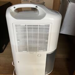 除湿機 CORONA コロナ CD-P6316-W 2016年製の画像