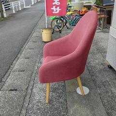 パーソナルチェア おしゃれな北欧風チェアピンク 【こちらは店舗です。浜村鹿野温泉ICから3分 買取本舗 宮本リサイクル 営業時間9～19時 定休日水曜のみ←連絡できませんm(_ _)m】の画像