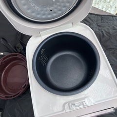 炊飯器の画像