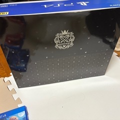 PS4キングダムハーツエディション+ソフトの画像