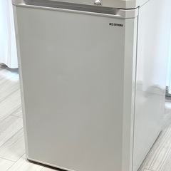 冷凍庫 85L ホワイト アイリスオーヤマ 2021年製 IUSD-9B-Wの画像