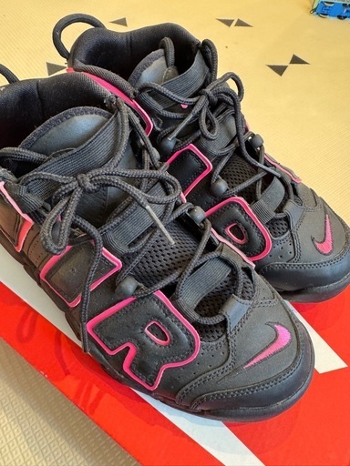 【極美品】NIKE　モアアップテンポ　ピンク