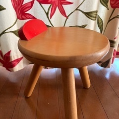 ボーネルンド　椅子の画像