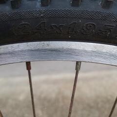 ハマー24インチ自転車の画像