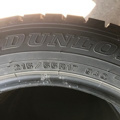 ダンロップ WM02 215/55r17 スタッドレス 4本の画像