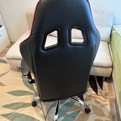ゲーミングチェアの画像