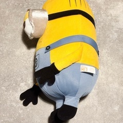 ミニオン メガジャンボぬいぐるみ スチュアートの画像