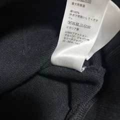 セリーヌロゴパーカーの画像