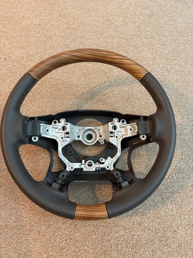 ランドクルーザープラド　純正ハンドル