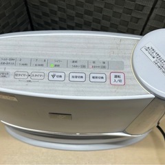 【現状品】加湿セラミックファンヒーター　SHARP 2011年製の画像
