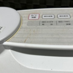 【現状品】加湿セラミックファンヒーター　SHARP 2011年製の画像