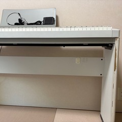 カシオ　電子ピアノ　PX-135の画像