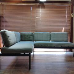 軍用テントをモチーフにしたクッション×鉄フレーム SELMA LD-SOFA SageGreen  BIMAKES（ビメイクス）定価18万円の画像