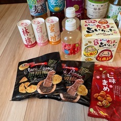 おまとめ品　お茶　ジュース　クッキー　お煎餅の画像