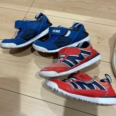 イフミライト　スニーカーの画像