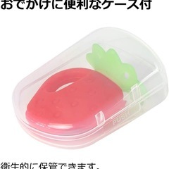 新品未使用❤️リッチェル❤️歯がため ケース付き いちご 歯固め ベビー 赤の画像